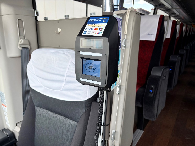 関西国際空港、大阪（伊丹）空港の空港リムジンバスにてクレジットカード等のタッチ決済による乗車サービスを一斉導入！